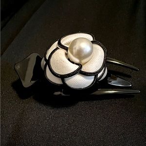 New Flower with Peal Hair-Clip(L)